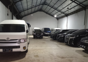 Rental mobil Jakarta Barat lepas kunci 