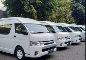 Rental mobil Jakarta Barat lepas kunci 