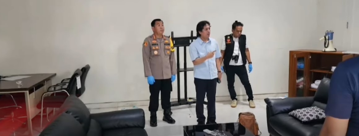 Kondisi Terkini Rumah Pemenangan Prabowo-Gibran Usai Bobol Maling: Jendela dan Pintu Rusak serta Ada Jejak Kaki