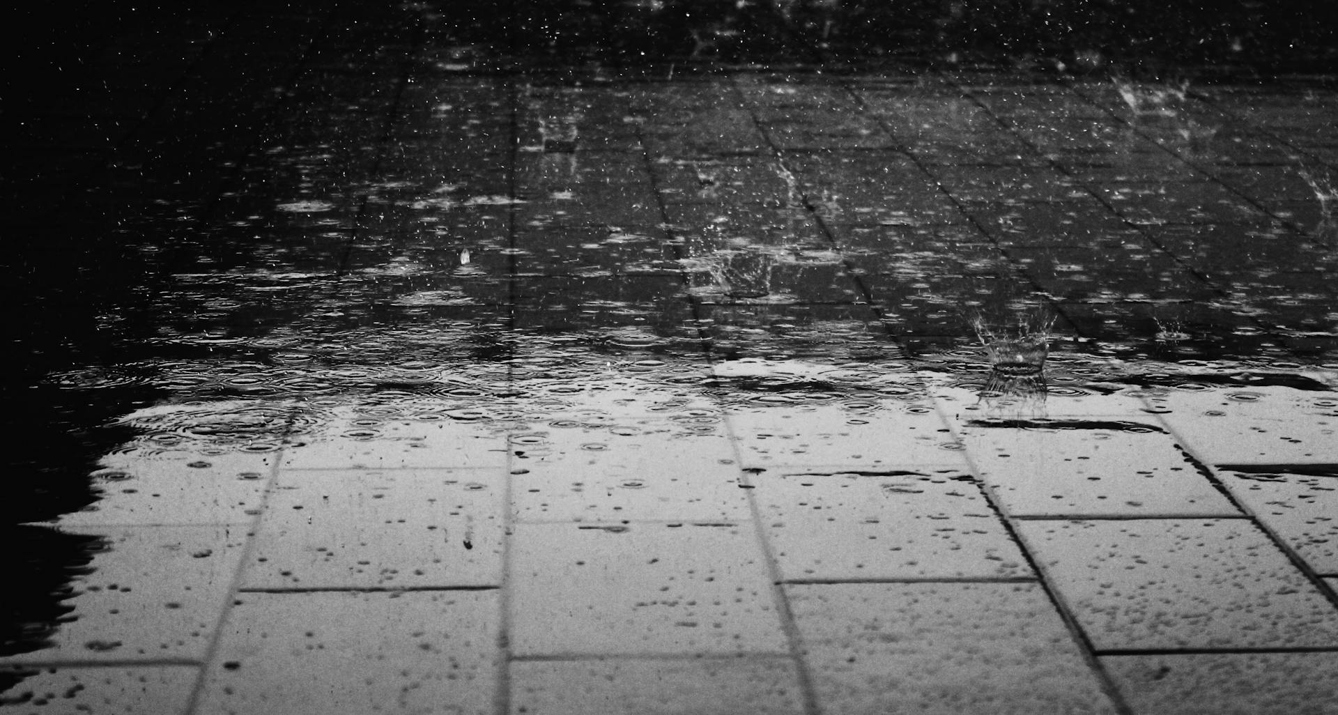 Prakiraan Cuaca Jakarta Jumat 19 April 2024 dan Besok: Hujan Sedang