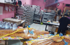 Toko Jual Roti Buaya di Jakarta Barat 