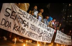 Ratusan Pelajar Gelar Aksi Solidaritas di Kemendikbud RI, Kenang Korban Kecelakaan Bus SMK Lingga Kencana Depok