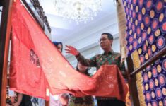 Pj Gubernur DKI Jakarta Motivasi Peserta di Acara Penganugerahan Juara Lomba Desain Batik Betawi 2024