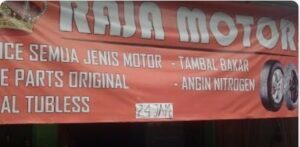 Bengkel Motor Buka Hingga Malam Hari di Jakarta Utara