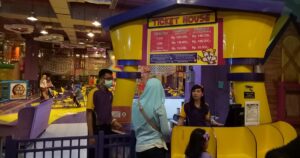 Rekomendasi Tempat makan dilengkapi playground di Jakarta 
