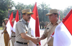 Pemkot Jakarta Timur Sebar 10.000 Bendera Merah Putih Jelang HUT Ke-79 Kemerdekaan RI