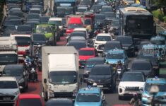 Pemprov DKI Jakarta Siapkan Regulasi Baru Pembatasan Usia Kendaraan Pribadi Lebih dari 10 Tahun