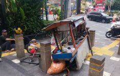 Pedagang Lontong Sayur Jadi Korban Tabrakan Motor Honda CBR di Jalan Rasuna Said Pagi ini