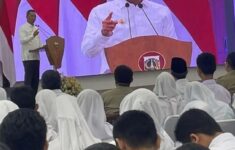 Peringatan bagi Pelajar Merokok, Gubernur DKI Tegaskan Bakal Cabut KJP dan KJMU!