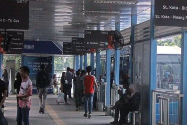 Transjakarta Fokus Lakukan Penyesuaian Halte Kebon Sirih Terkait Proyek MRT Fase 2A, Cek Detailnya