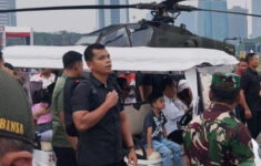 Presiden Jokowi Ajak Cucu Kunjungi Pameran Alutsista di Monas, Peringatan HUT ke-79 TNI