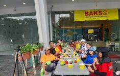 Kuliner Malam Dekat Stadion GBK