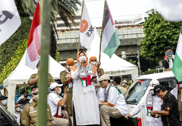 Massa ARI-BP Gelar Aksi Bela Palestina di Depan Kedubes AS, Long March dari Monas Jakpus