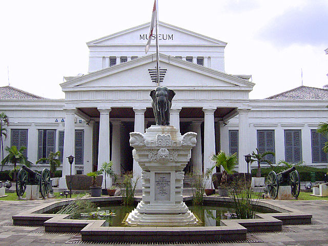 Tempat Wisata Dekat Stadion GBK 