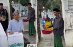 Pungli Di Makam Sunan Gunung Jati