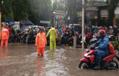 7 Jalan di Jakarta Selatan Terendam Banjir, BPBD Pastikan Genangan Sudah Surut