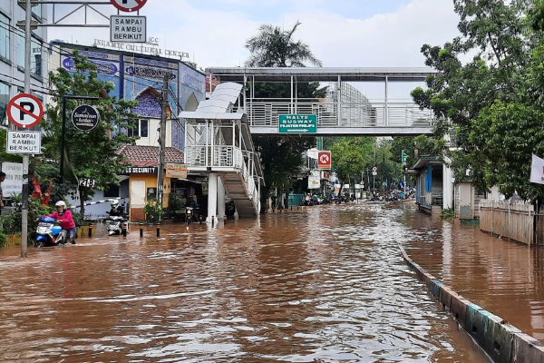 Lakukan Pengerukan dan Perbaikan Saluran di Jakarta Pusat, Pemerintah Fokus Cegah Banjir Musim Hujan