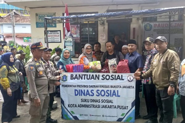 Dinsos Jakarta Pusat Ulurkan Bantuan Korban Kebakaran di Tanah Abang, Ringankan Beban Warga