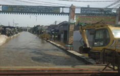 Perumahan Taman Mangu di Tangerang Tergenang Banjir, Kali Ciputat Meluap