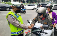 Polri Terapkan Sertifikasi Khusus bagi Polisi yang Tilang Pengendara, Ini Syarat Terbaru