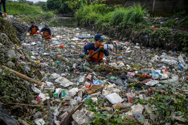 Menteri LH Hanif Faisol Minta Produsen Segera Susun Peta Jalan Pengurangan Sampah