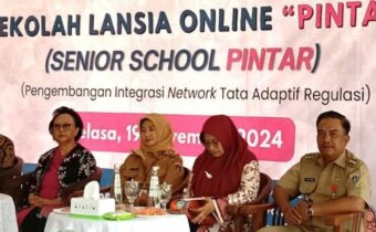 Pemkot Jakarta Timur Luncurkan Program Sekolah Lansia Online di RPTRA Garuda Cilangkap