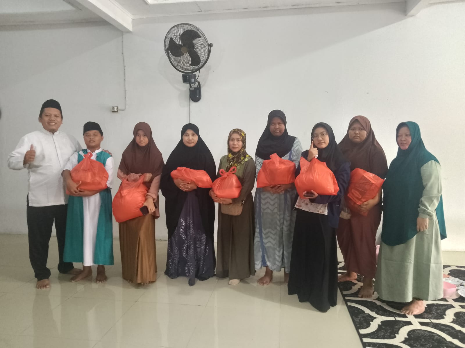 Yayasan Nurul Iman Azzainiyah Gelar Santunan dan Pelatihan UMKM untuk Anak Yatim di Duri Kosambi