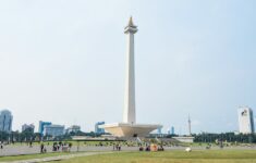 Jam Operasional dan Harga Tiket Masuk Wisata Monas Januari 2025