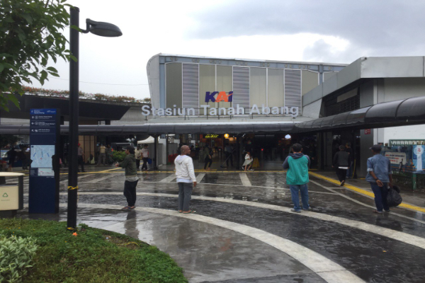 Stasiun Tanah Abang Resmi Beroperasi, Peron Jalur 1 Ditujukan untuk Perjalanan Angke atau Kampung Bandan