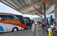 Harga Tiket Bus AKAP di Terminal Pulo Gebang Naik 20-30 Persen Jelang Mudik Lebaran 2025