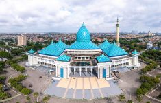 Jadwal Buka Puasa Maghrib Surabaya Hari Ini, 1 Maret 2025