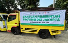 Bank DKI Dukung Pemprov Distribusikan 7.000 Kg Beras dan Paket Sembako ke Korban Banjir Kota Bekasi