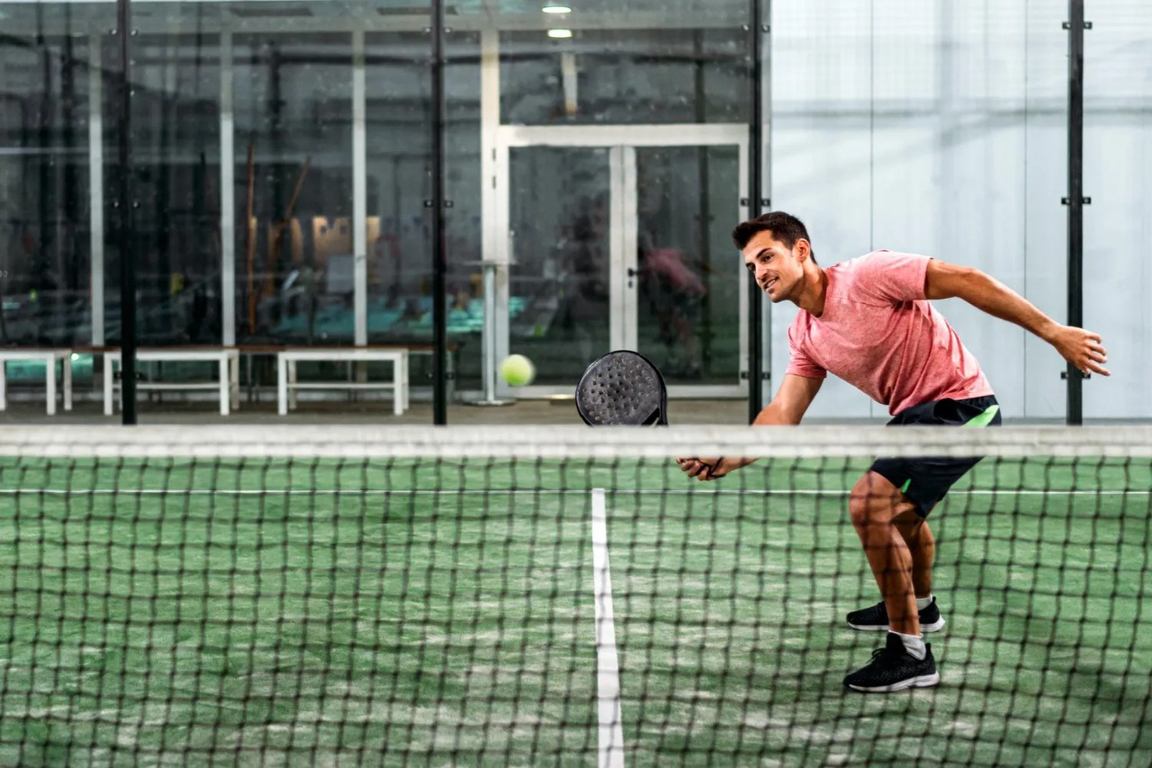 10 Tempat Bermain Padel di Jakarta Paling Populer, Asyik Olahraga Seru Sambil Nongkrong Kekinian 6 Tempat Bermain Padel di Jakarta