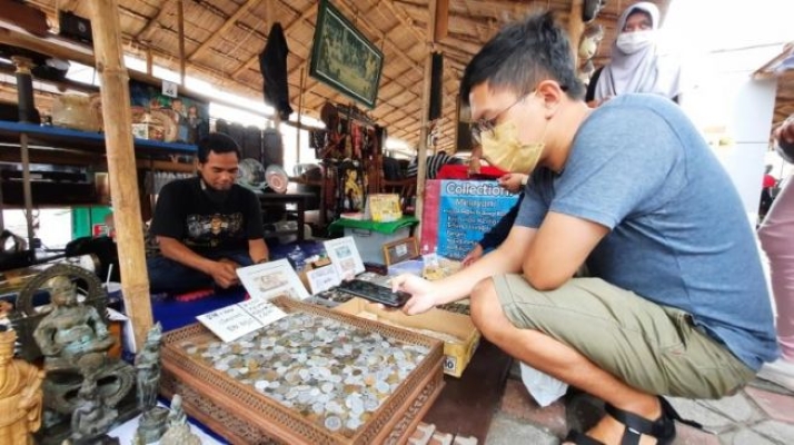 Tempat Jual Beli Uang Kuno di Jakarta