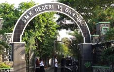 Wali Murid Laporkan Dugaan Pungli di SMK Negeri 13 Bandung, Disdik Jabar Periksa Kepala Sekolah