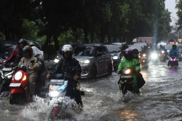 Banjir Jakarta Mulai Surut Pagi ini, Masih Tersisa 3 RT di Wilayah Jakarta Selatan dan Barat