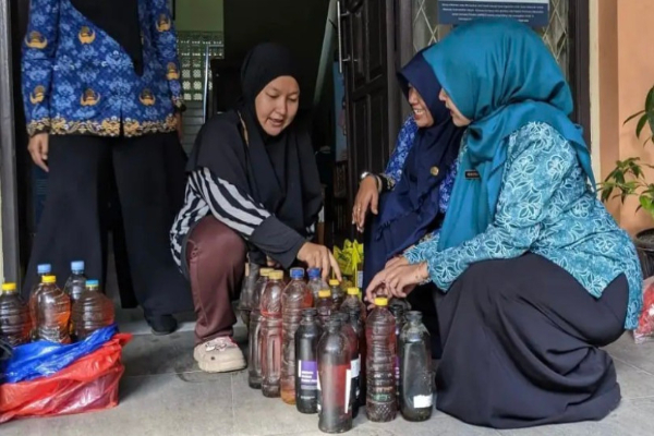 Mulai 19 Mei-13 Juni 2025, Inilah Lokasi Penukaran Minyak Jelantah Jadi Minyak Baru di Depok, Simak!