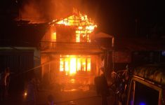 Kebakaran Ruko di Jakarta Utara Diduga Akibat Cerobong Asap Rusak Parah, 2 Unit Damkar Dikerahkan