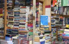 Rekomendasi Tempat Jual Buku Bekas di Jakarta yang Tak Pernah Sepi Peminat, Surganya Buku Murah