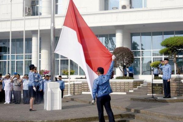 Susunan Upacara Hari Pendidikan Nasional 2025, Simak Rangkaian Resmi dari Kemendikdasmen