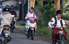 Syarat Usia Minimal Punya SIM, Siswa Dibawa Umur Dilarang Bawa Kendaraan ke Sekolah, Wajib Paham Ketentuannya!