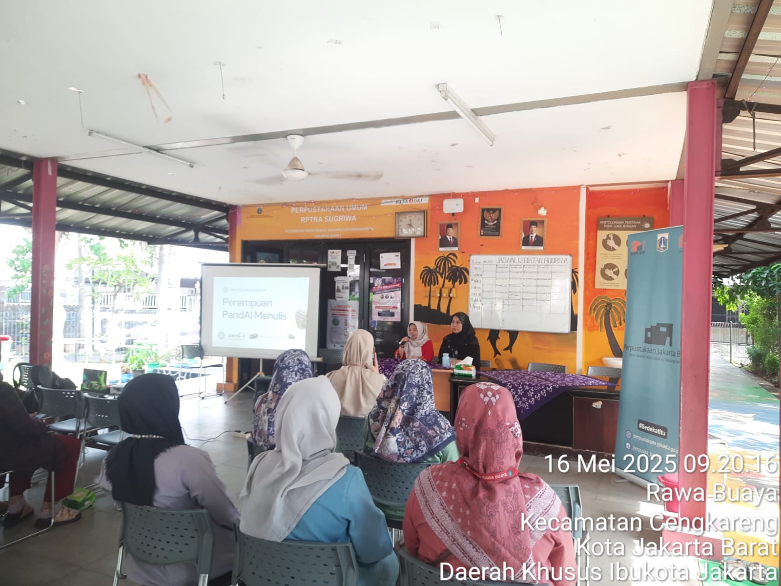 Warga Kelurahan Rawa Buaya Jakbar Gelar Workshop Menulis dengan Teknologi AI