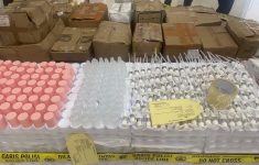 Pabrik Skincare Ilegal di Bekasi Gunakan Bahan Tepung Tapioka