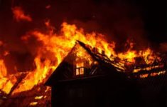 Kebakaran Rumah Mewah di Penjaringan, 3 Lantai Hangus Dilahap Api