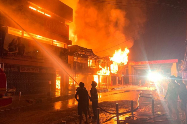 Kebakaran Pasar Anyar di Bogor, Api Hanguskan 3 Kios dan 17 Lapak Blok G