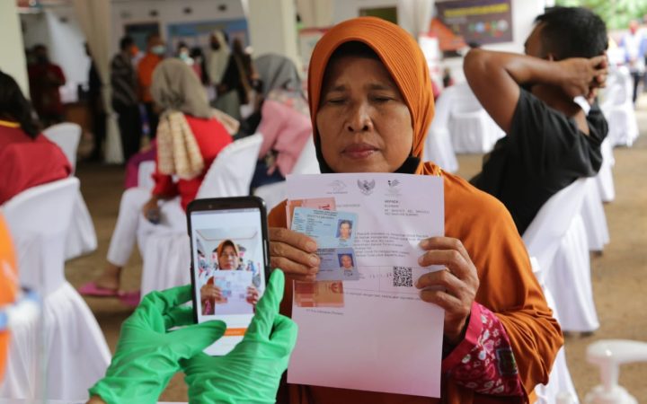 Deretan Bansos Cair Juni 2025, Ada: BSU, PKH Hingga Diskon Listrik, Cek Daftar Penerima Disini! 3 Bansos Cair Juni 2025