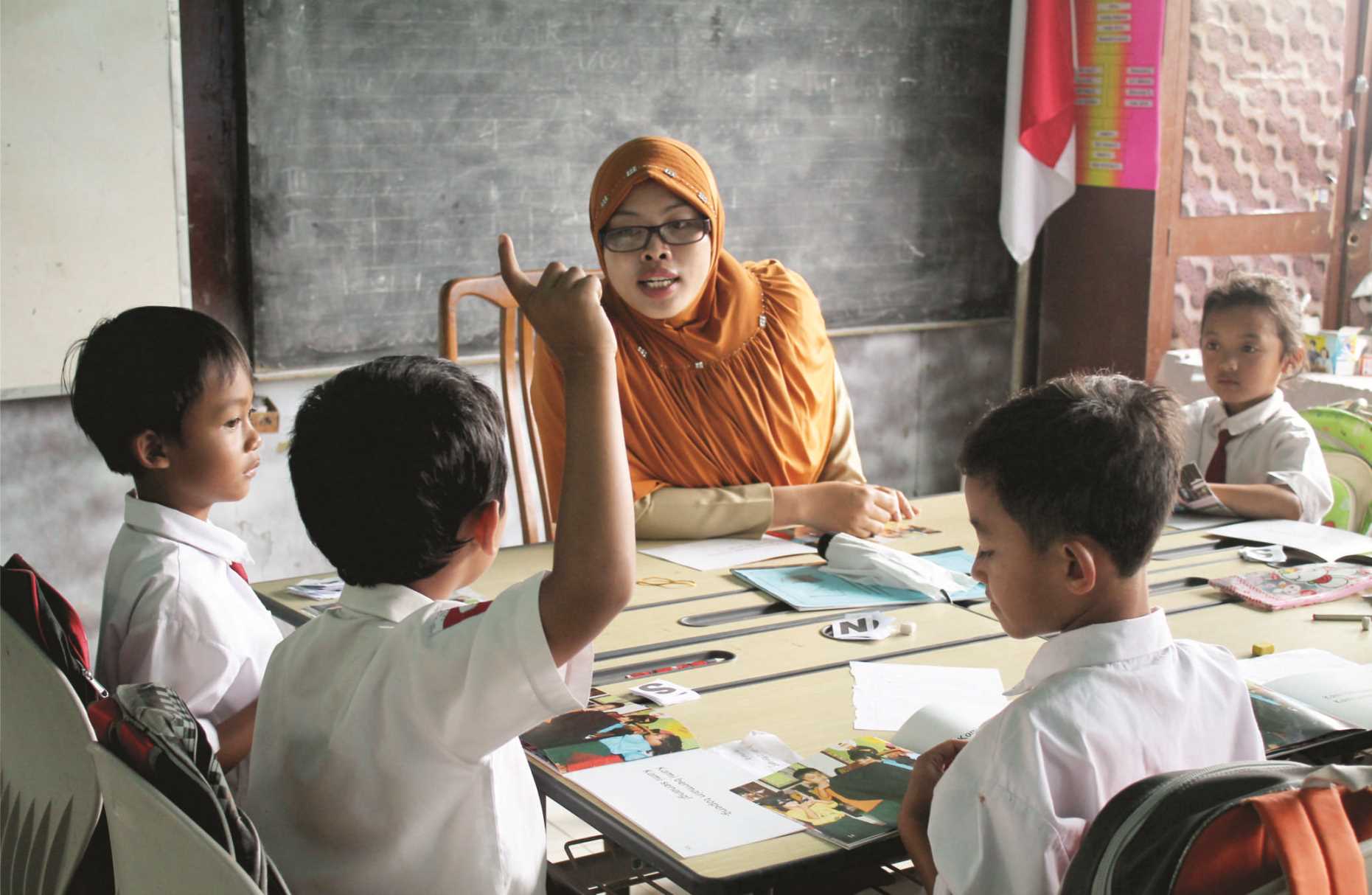 Beasiswa Kuliah untuk Guru PAUD dan SD Belum Miliki Ijazah D4/S1
