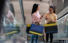 Bikin Ngakak! Singkatan Pengunjung Mall yang Lagi Sepi Viral di Medsos, Rojali: Rombongan Jarang Beli