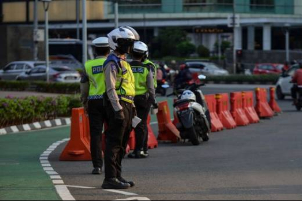 Siswa Pasuruan Ditegur Saat Operasi Patuh Semeru 2025, Polisi Sanksi Nyanyikan Lagu Indonesia Raya