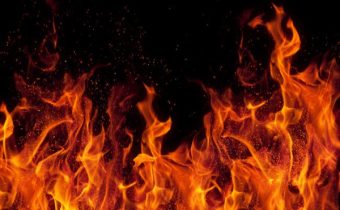 Kebakaran Bangunan di Plaza Kalibaru Cilincing, 4 Unit Bedeng Semi Permanen Ludes Dilalap Api